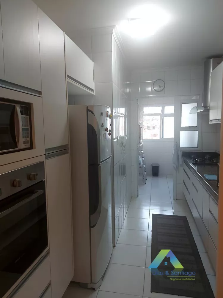 Apartamento à venda com 2 quartos, 74m² - Foto 2