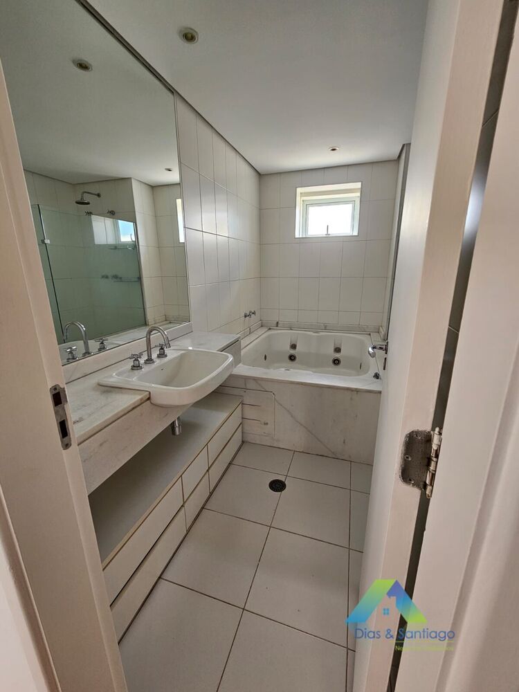 Cobertura para alugar com 4 quartos, 320m² - Foto 4