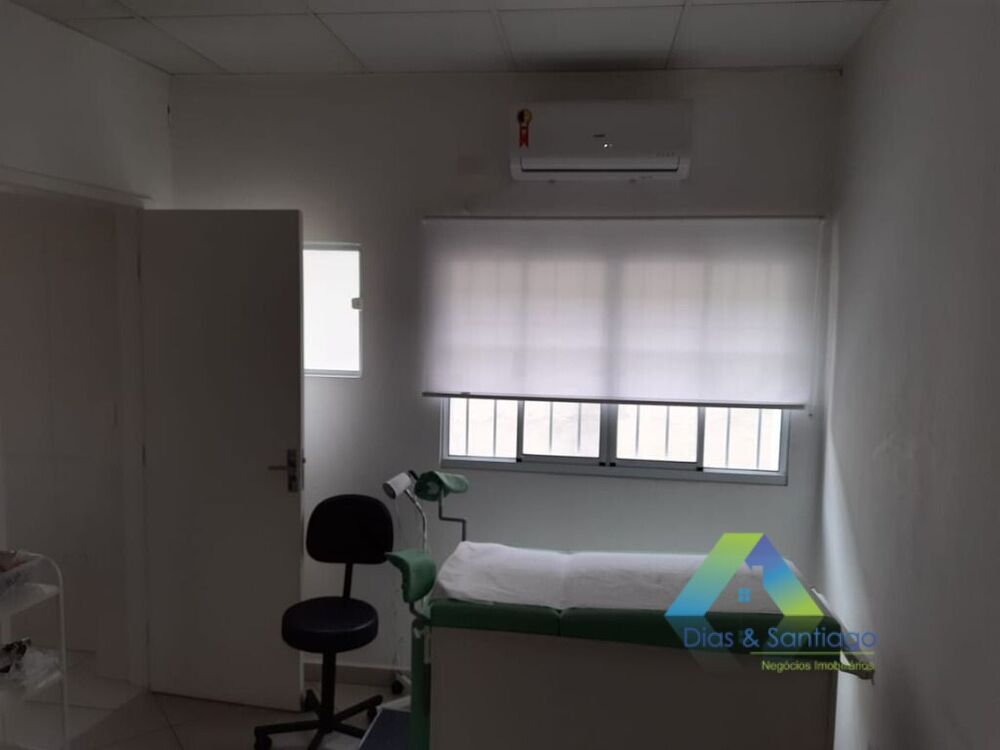 Casa à venda com 4 quartos, 180m² - Foto 11