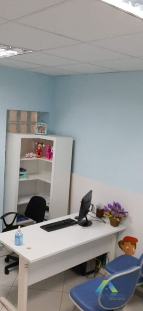 Casa à venda com 4 quartos, 180m² - Foto 6
