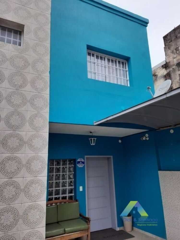 Casa à venda com 4 quartos, 180m² - Foto 2