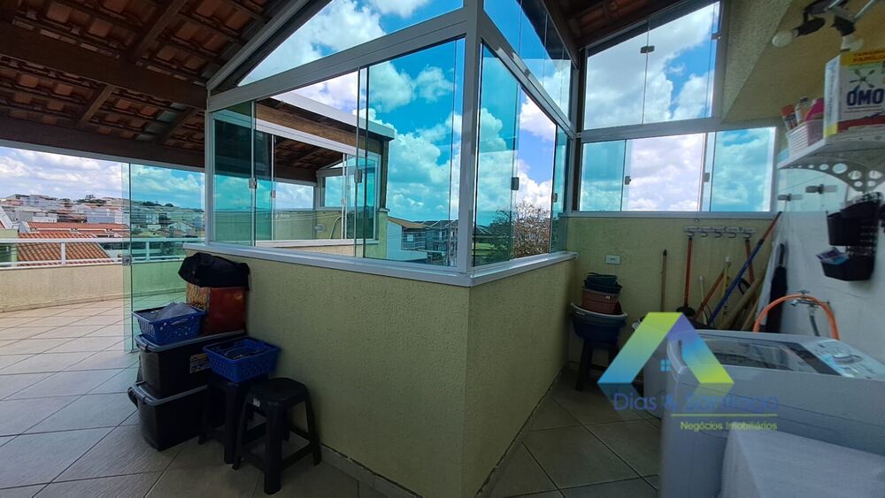 Cobertura à venda com 2 quartos, 70m² - Foto 2