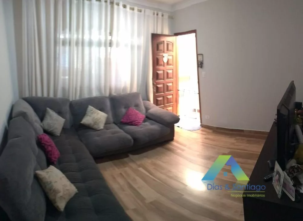 Casa à venda com 2 quartos, 200m² - Foto 1