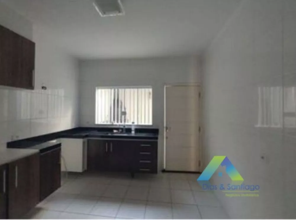 Sobrado à venda com 3 quartos, 118m² - Foto 3