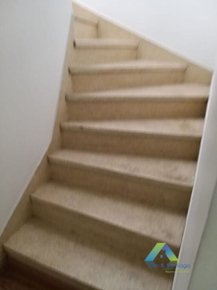 Sobrado à venda com 3 quartos, 110m² - Foto 2
