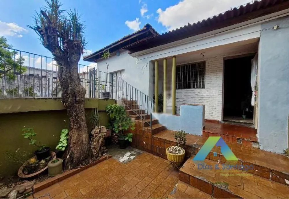 Casa à venda com 2 quartos, 140m² - Foto 1