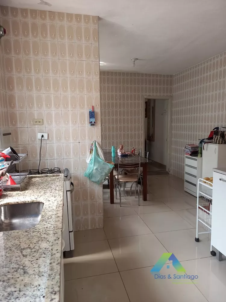 Sobrado, 3 quartos, 194 m² - Foto 2