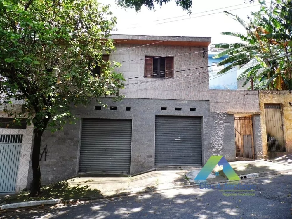 Sobrado à venda com 3 quartos, 198m² - Foto 1