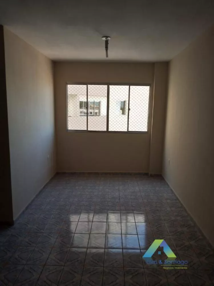 Apartamento à venda com 2 quartos, 68m² - Foto 4