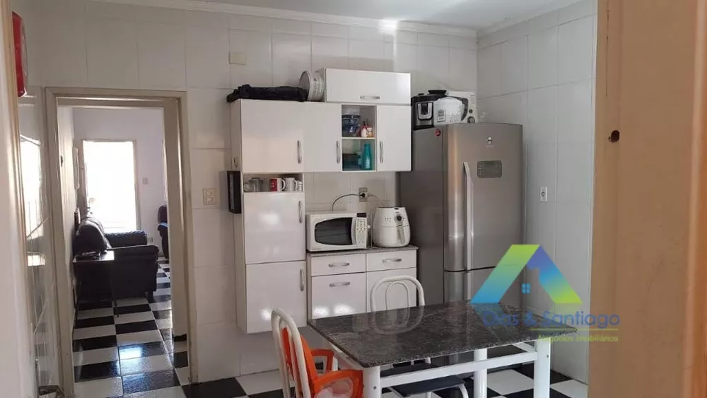 Sobrado à venda com 2 quartos, 120m² - Foto 3