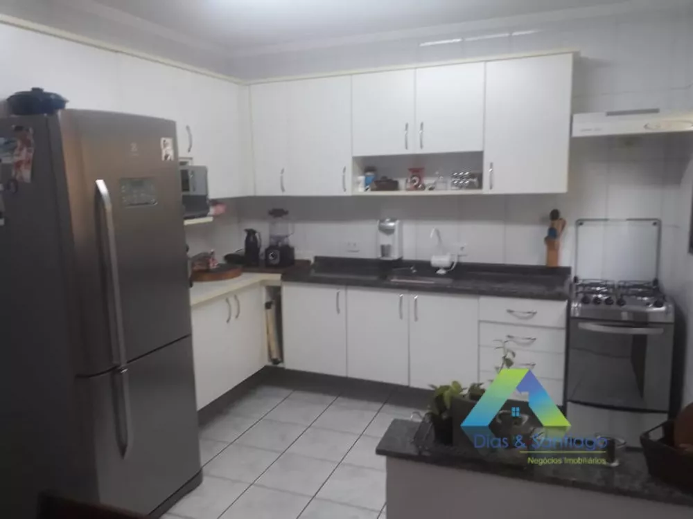 Sobrado à venda com 3 quartos, 149m² - Foto 4