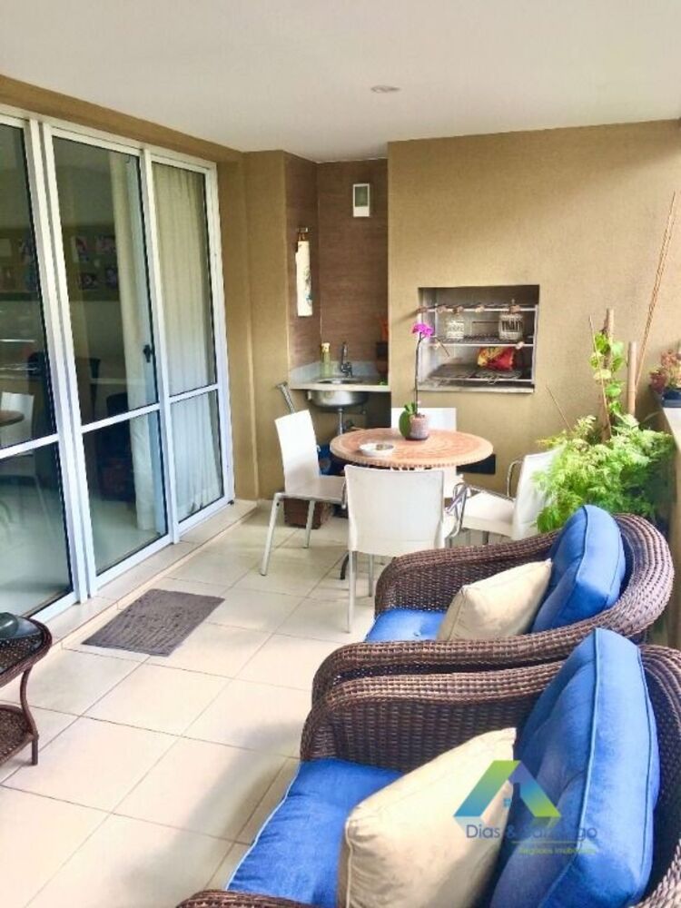 Apartamento à venda com 3 quartos, 142m² - Foto 8
