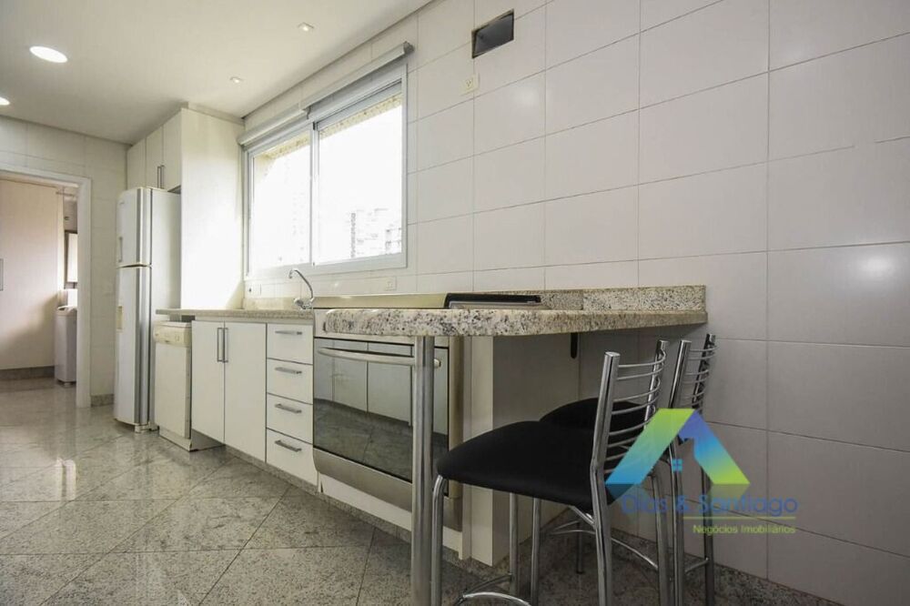 Apartamento, 3 quartos, 193 m² - Foto 2