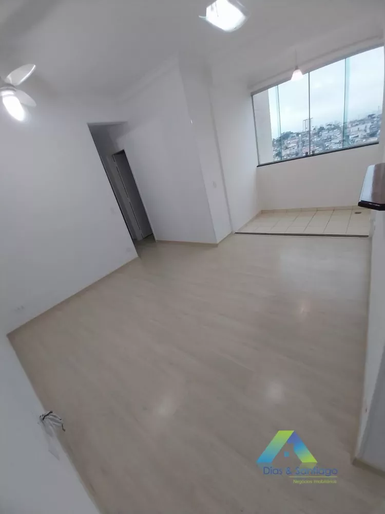 Apartamento à venda com 3 quartos, 61m² - Foto 3