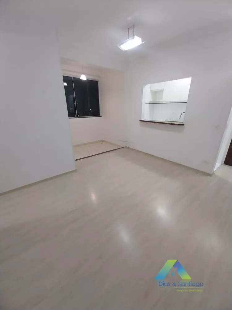 Apartamento à venda com 3 quartos, 61m² - Foto 1