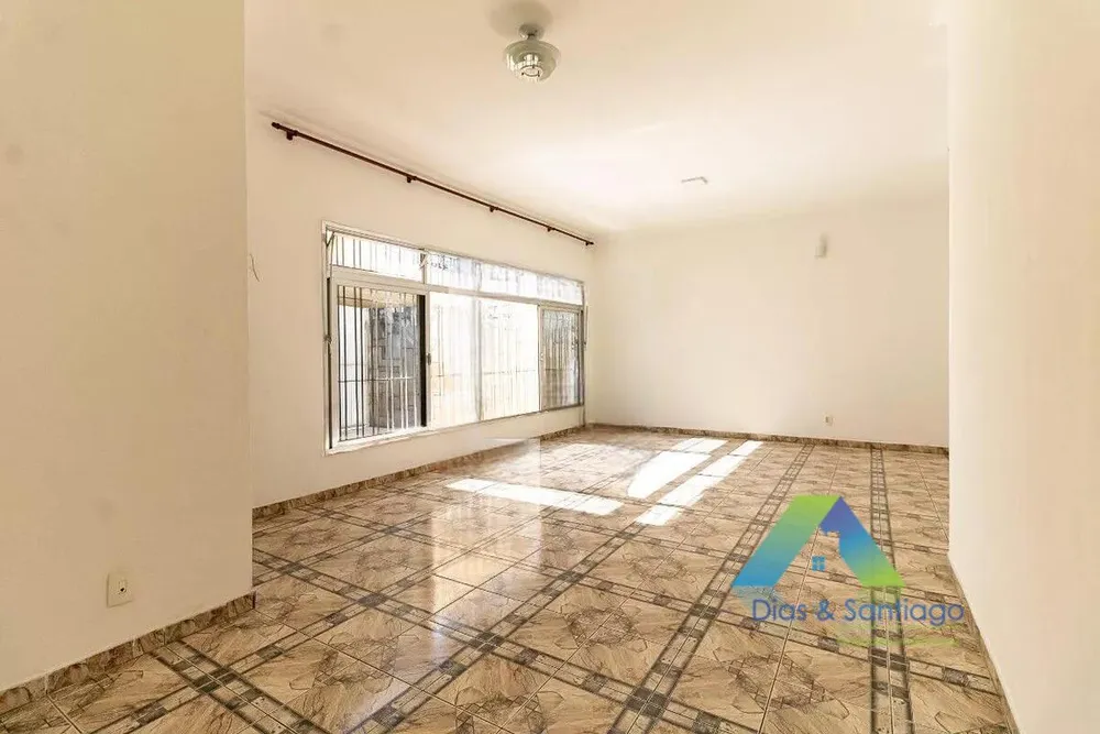 Casa, 3 quartos, 210 m² - Foto 3