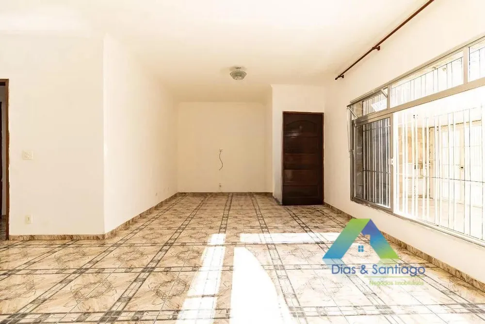 Casa, 3 quartos, 210 m² - Foto 2