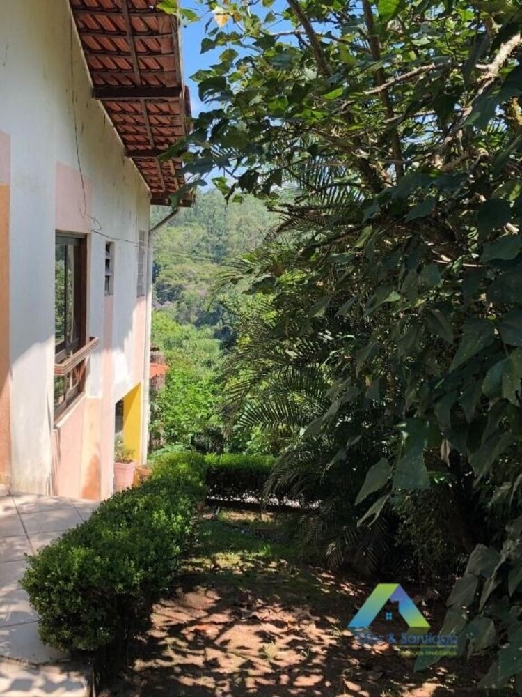 Casa à venda com 3 quartos, 333m² - Foto 3