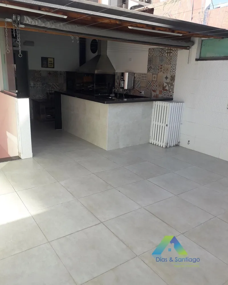 Sobrado, 3 quartos, 194 m² - Foto 1