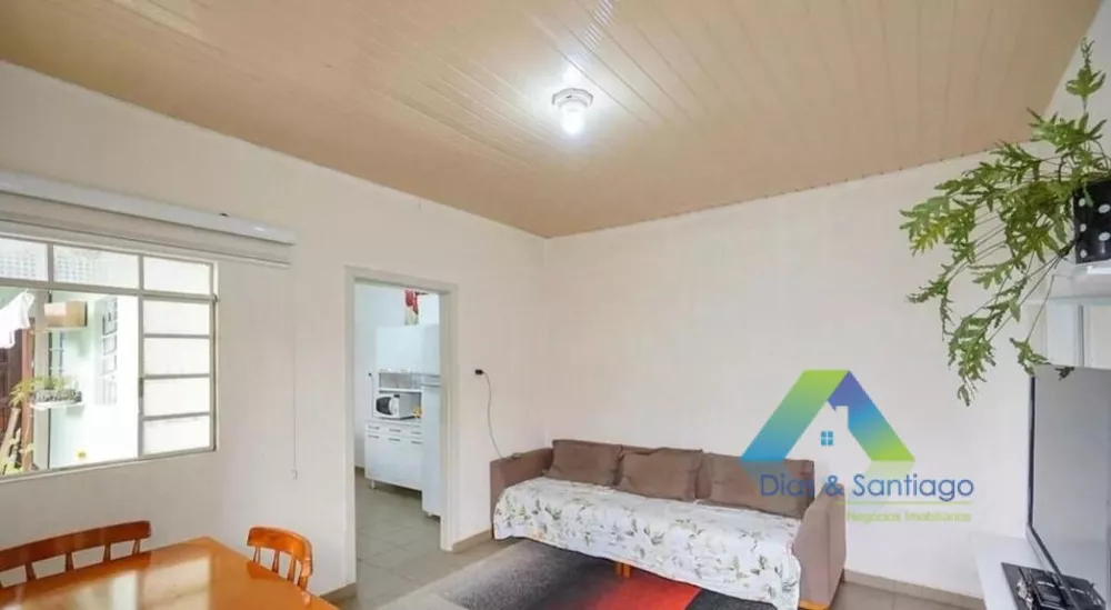 Casa à venda com 2 quartos, 180m² - Foto 1