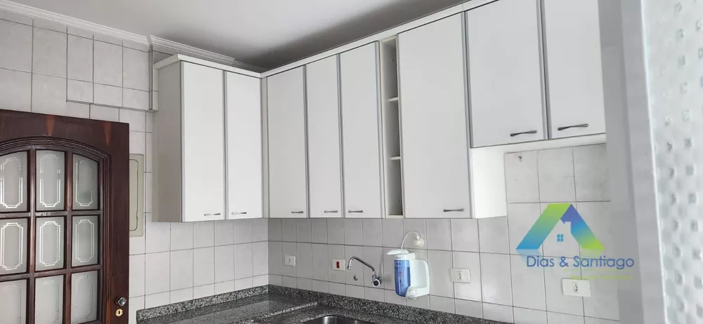 Apartamento à venda com 2 quartos, 63m² - Foto 2