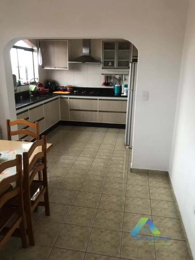 Sobrado à venda com 5 quartos, 450m² - Foto 2