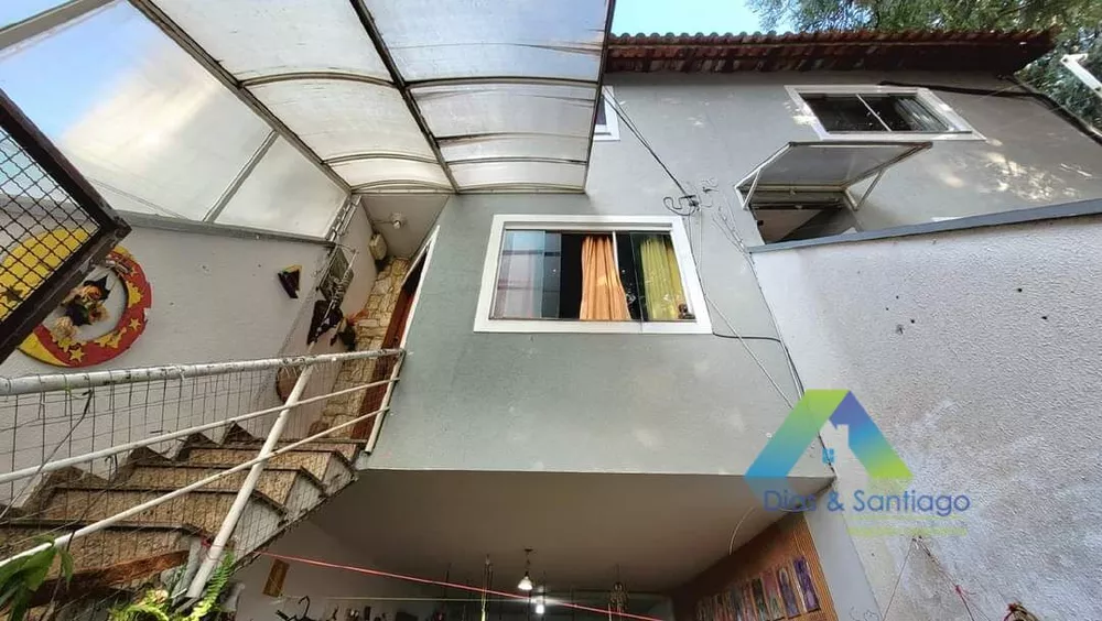 Sobrado à venda com 2 quartos, 80m² - Foto 1