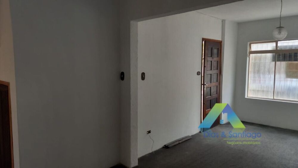 Sobrado à venda com 2 quartos, 154m² - Foto 2