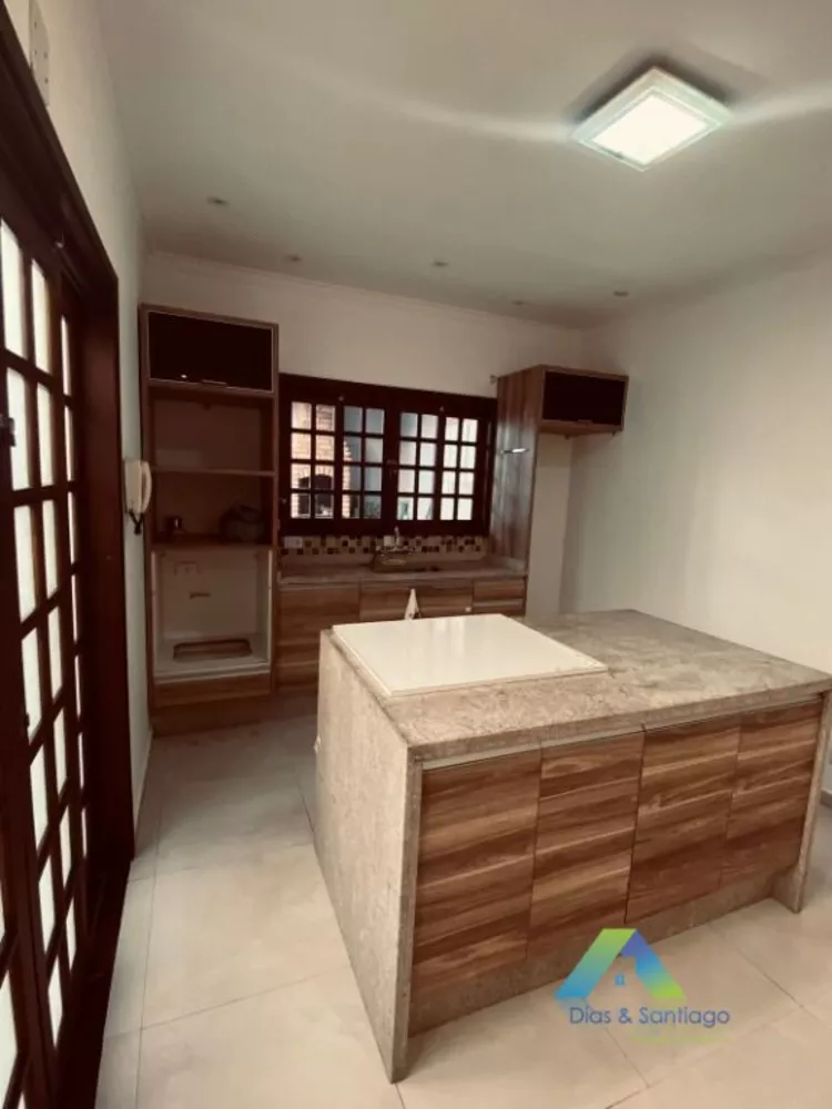 Sobrado à venda com 3 quartos, 125m² - Foto 3