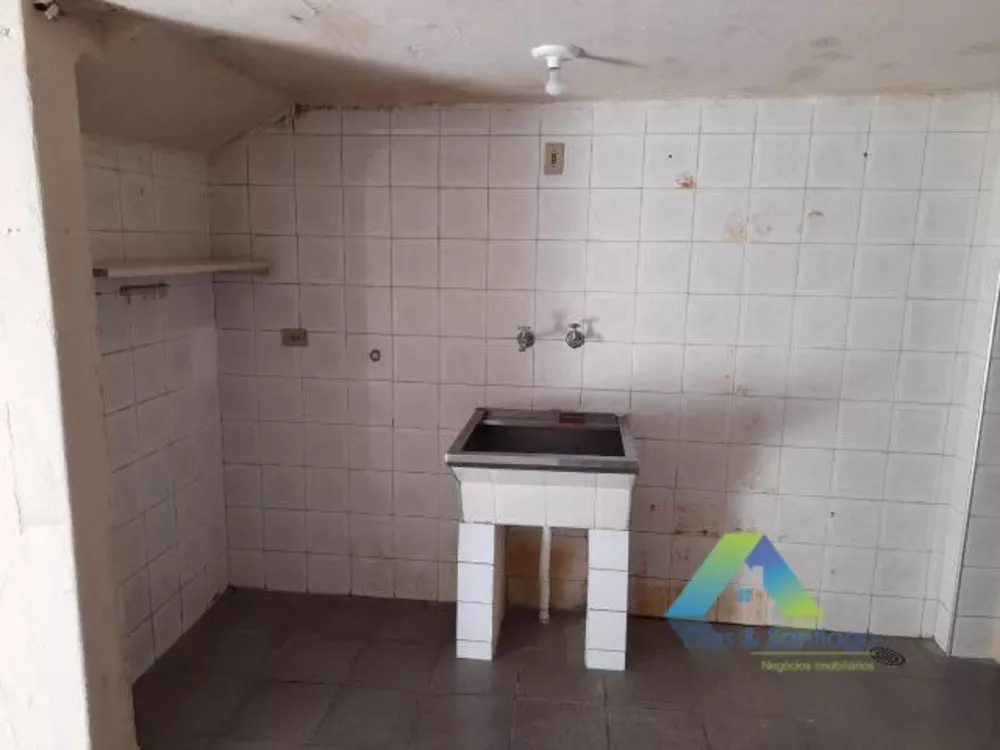 Casa à venda com 3 quartos, 160m² - Foto 2