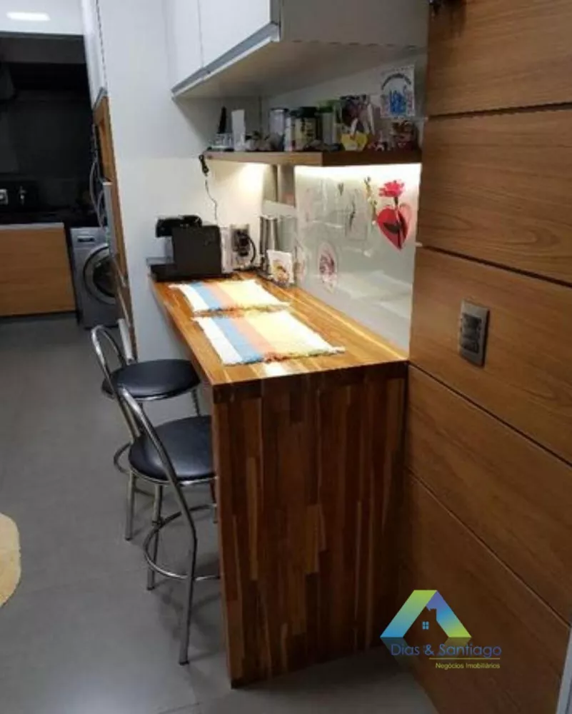 Apartamento à venda com 3 quartos, 145m² - Foto 3