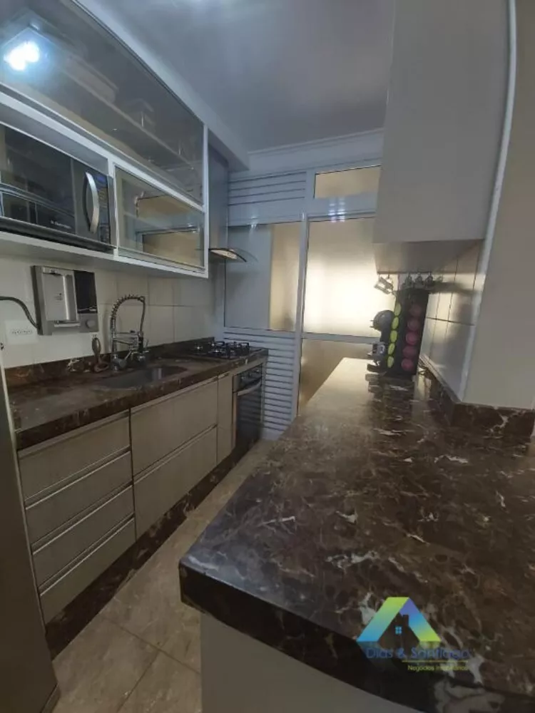 Apartamento à venda com 3 quartos, 70m² - Foto 10