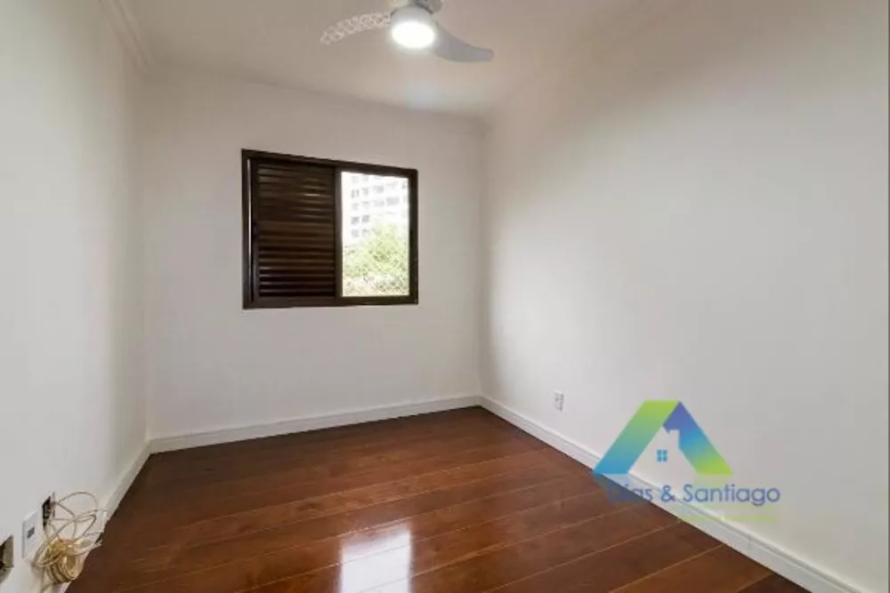 Apartamento à venda com 3 quartos, 127m² - Foto 2