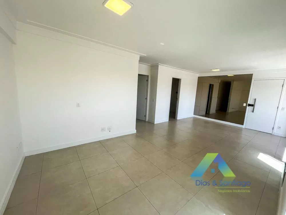 Apartamento à venda com 3 quartos, 128m² - Foto 4