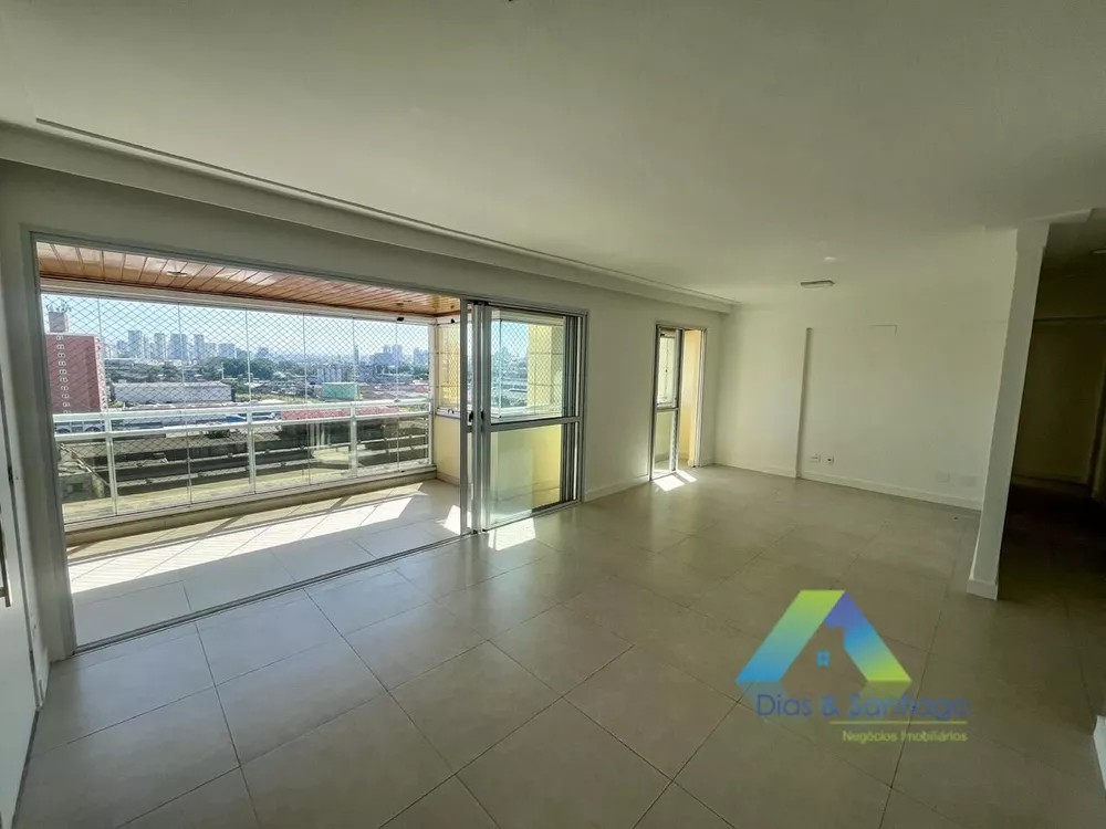 Apartamento à venda com 3 quartos, 128m² - Foto 1