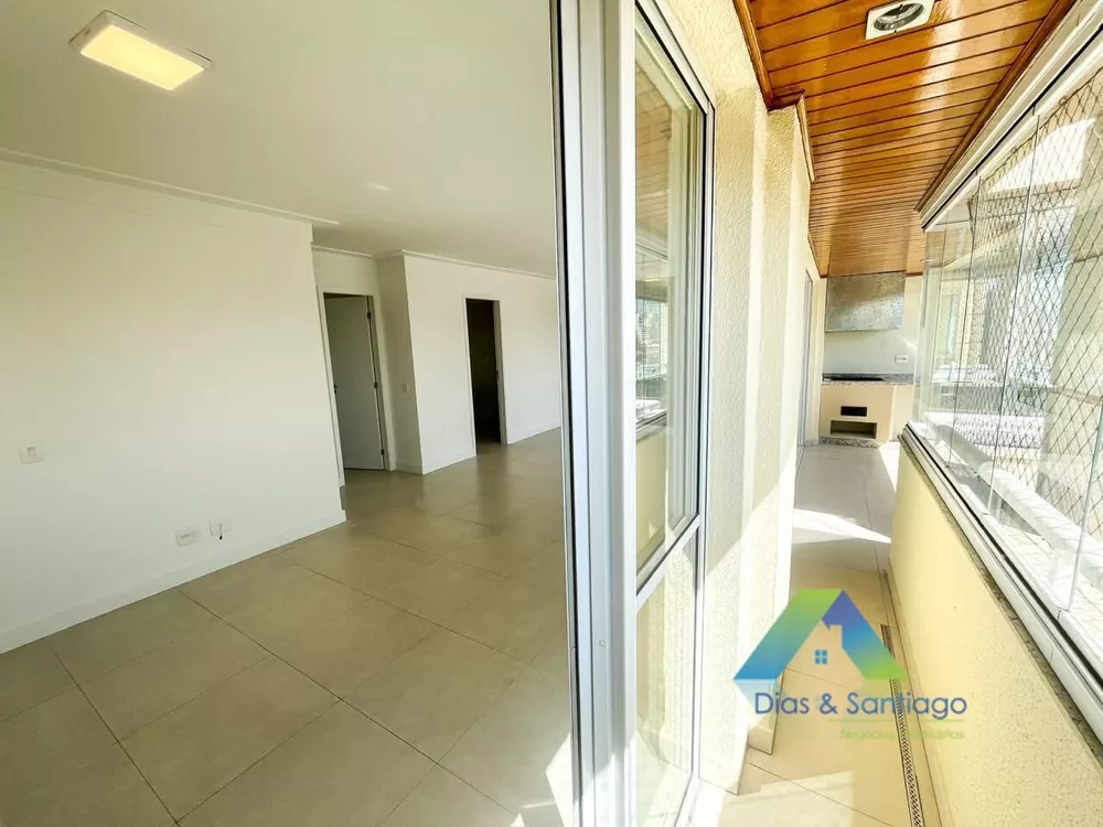 Apartamento à venda com 3 quartos, 128m² - Foto 3