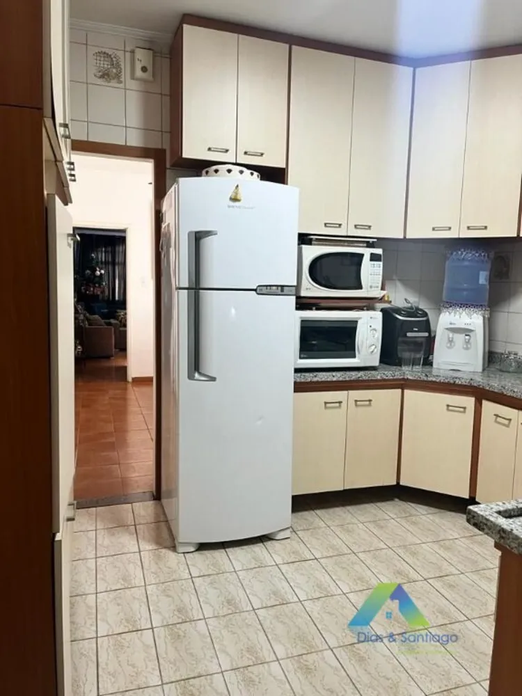 Sobrado, 3 quartos, 200 m² - Foto 4