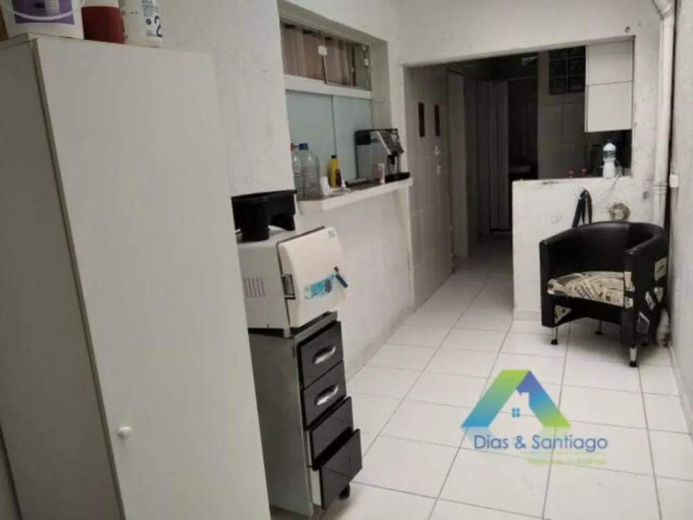 Casa à venda com 4 quartos, 160m² - Foto 2