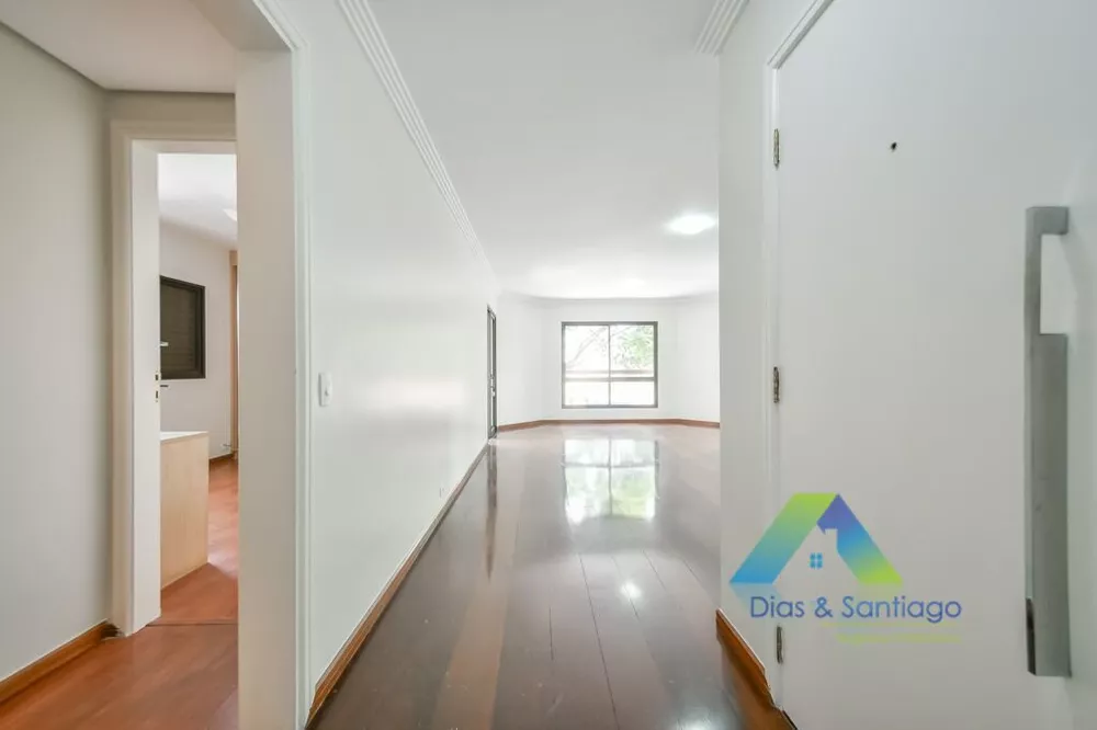 Apartamento à venda com 4 quartos, 217m² - Foto 4