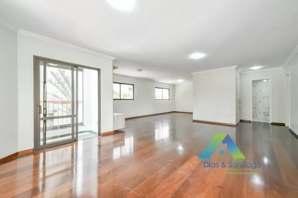 Apartamento à venda com 4 quartos, 217m² - Foto 5