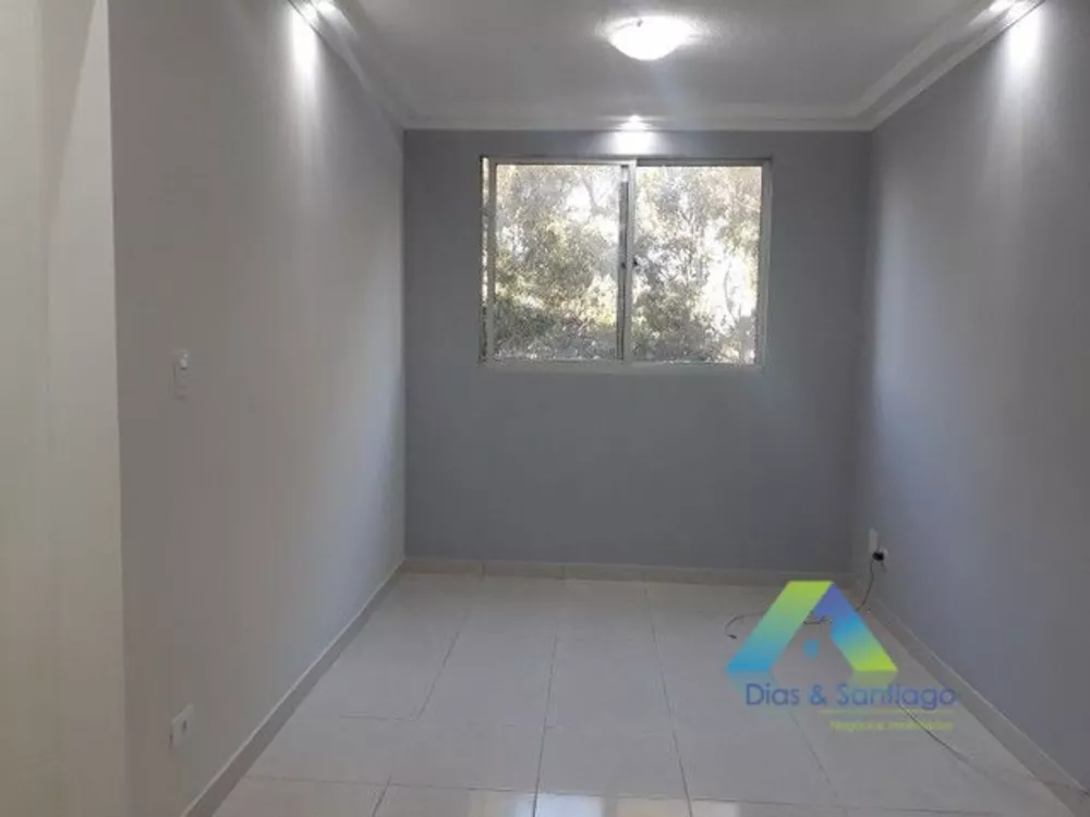 Apartamento à venda com 2 quartos, 50m² - Foto 2