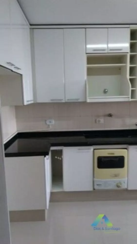 Apartamento à venda com 2 quartos, 65m² - Foto 4