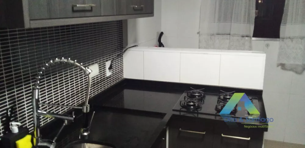 Apartamento à venda com 2 quartos, 42m² - Foto 2