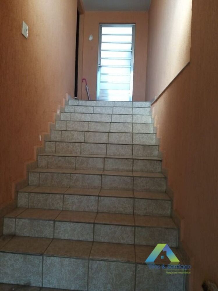 Sobrado à venda com 3 quartos, 110m² - Foto 2