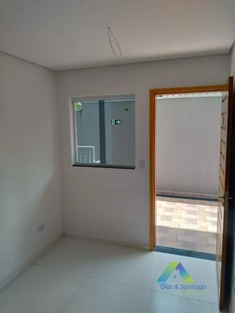 Apartamento à venda com 2 quartos, 33m² - Foto 2