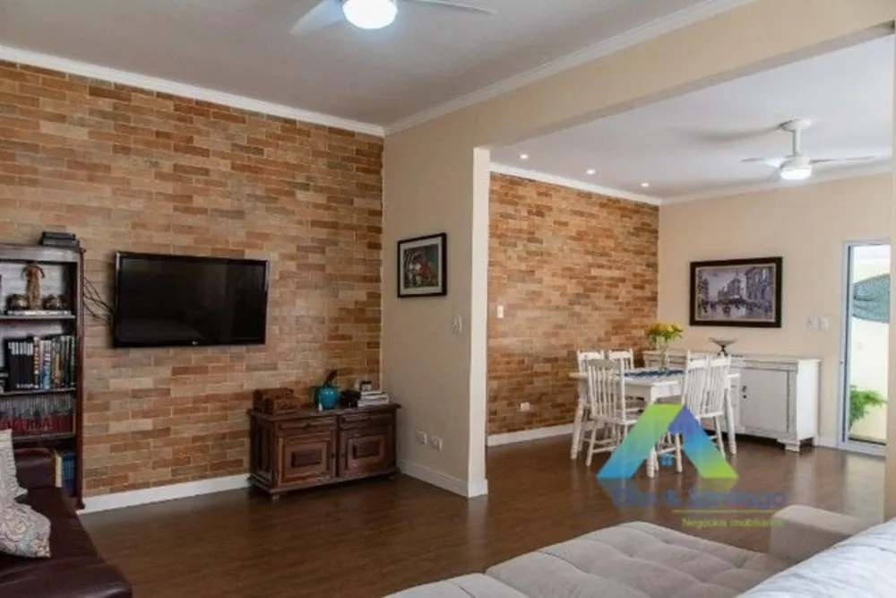 Casa, 2 quartos, 205 m² - Foto 1