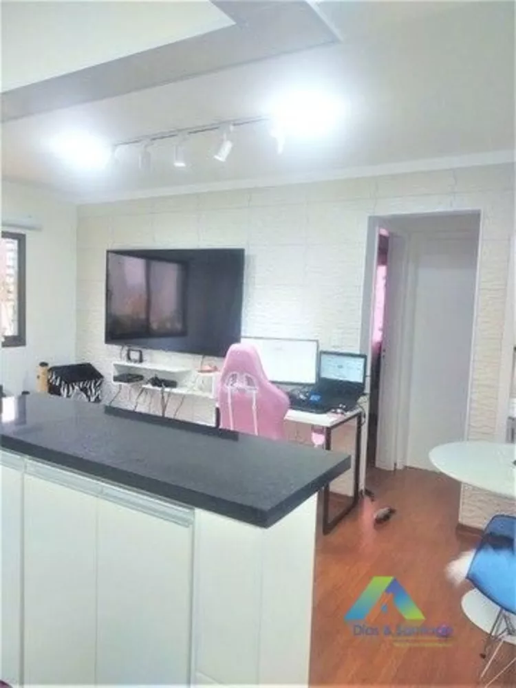 Apartamento à venda com 1 quarto, 38m² - Foto 3