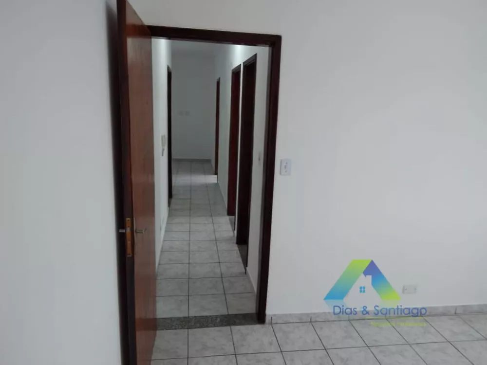 Apartamento à venda com 3 quartos, 68m² - Foto 4