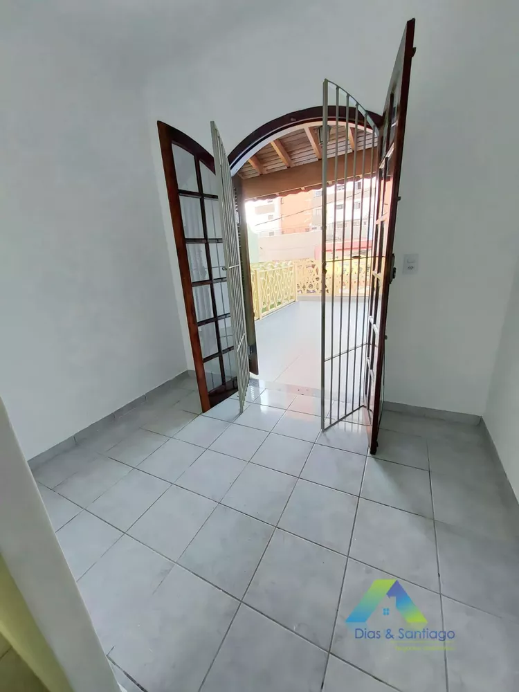 Sobrado à venda com 3 quartos, 170m² - Foto 2