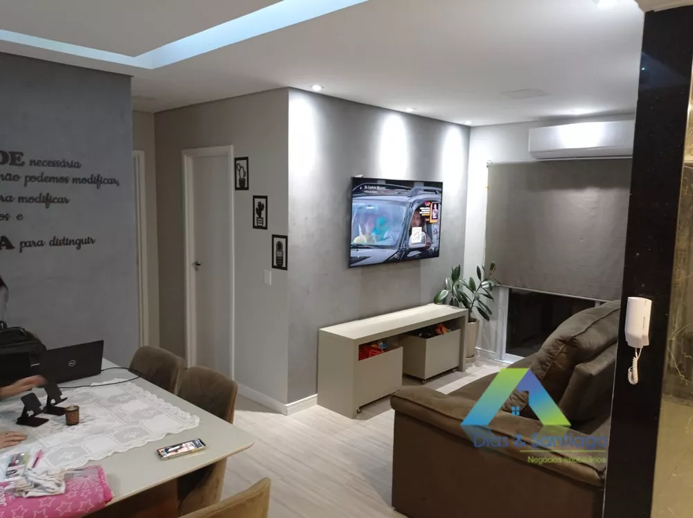 Apartamento à venda com 2 quartos, 65m² - Foto 4